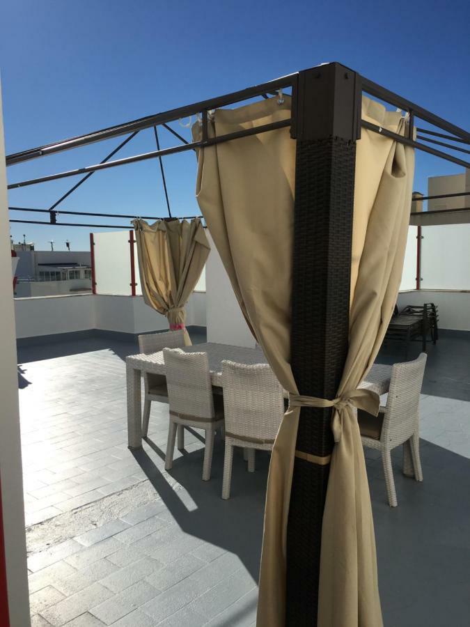 Appartement Luxueux 4 Pieces, Terrasse 120M2 Vue Mer Praia Da Rocha Portimão Exterior photo